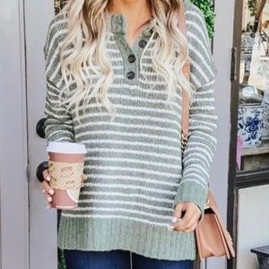 American Eagle henley sweater